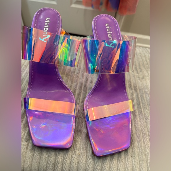 Women two strap block heeled slip ons. SIZE 8 - Picture 3 of 6